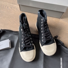 Balenciaga Sneakers